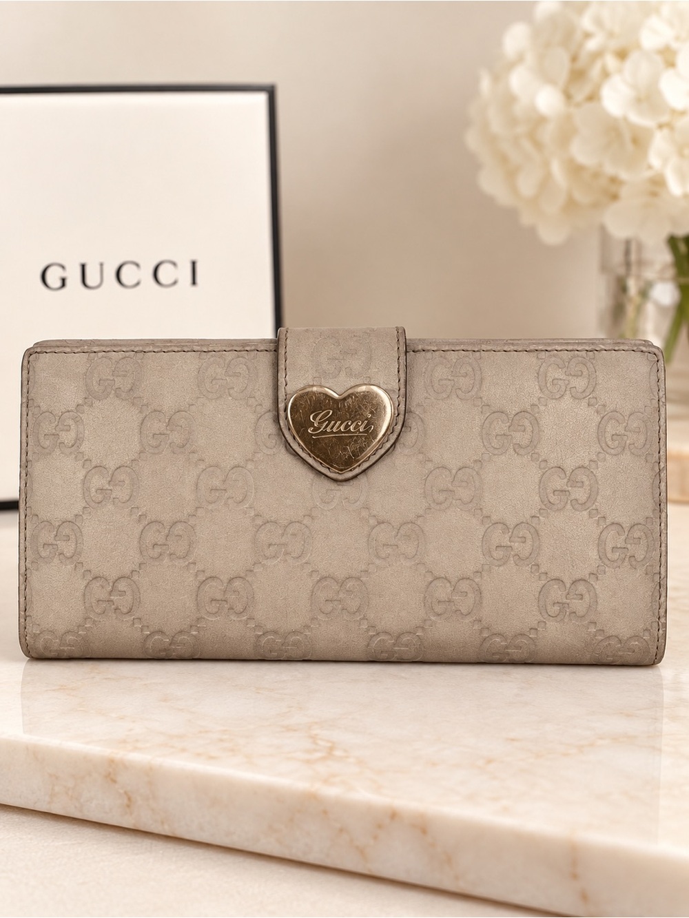Authentic Gucci GG Monogram Heart Clasp Continental Long Wallet Beige
